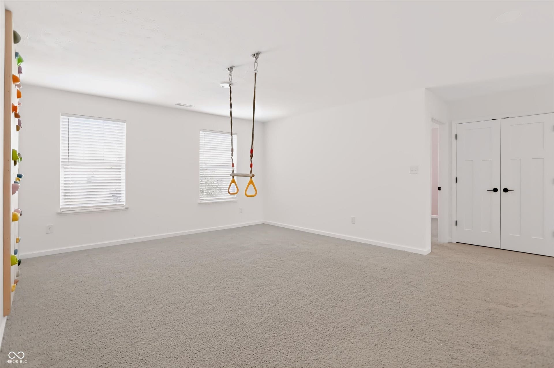 6043 Cedar Shade Way, Indianapolis, IN 46259