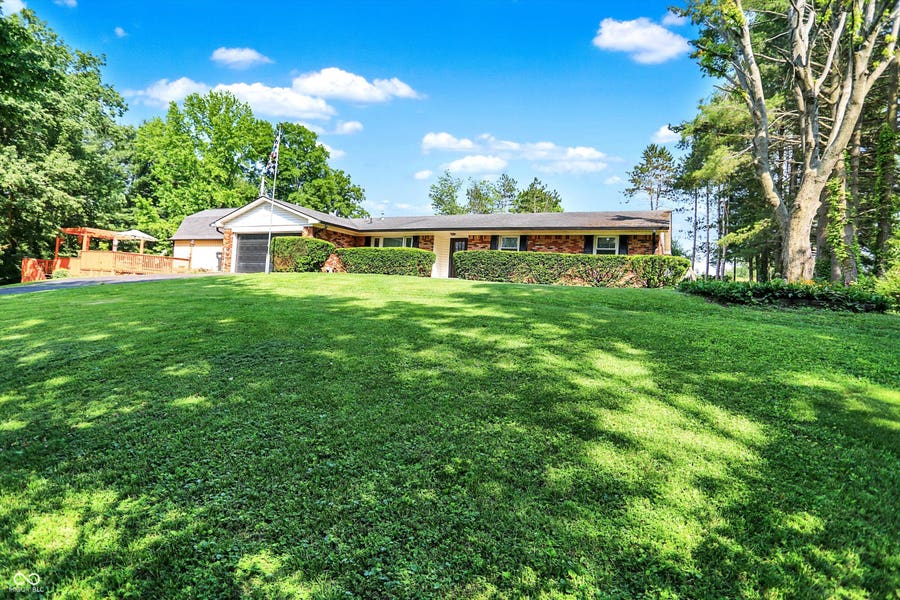 Property photo for 2907 Jay Dee Lane, Greenwood, IN