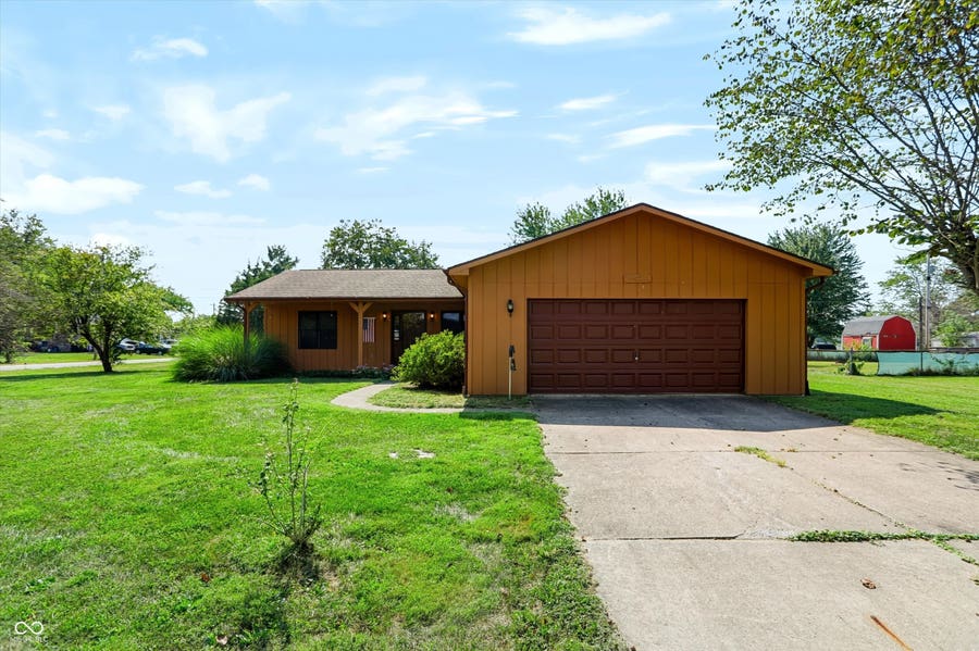 Property photo for 13291 E Stephen Drive, Elizabethtown, IN