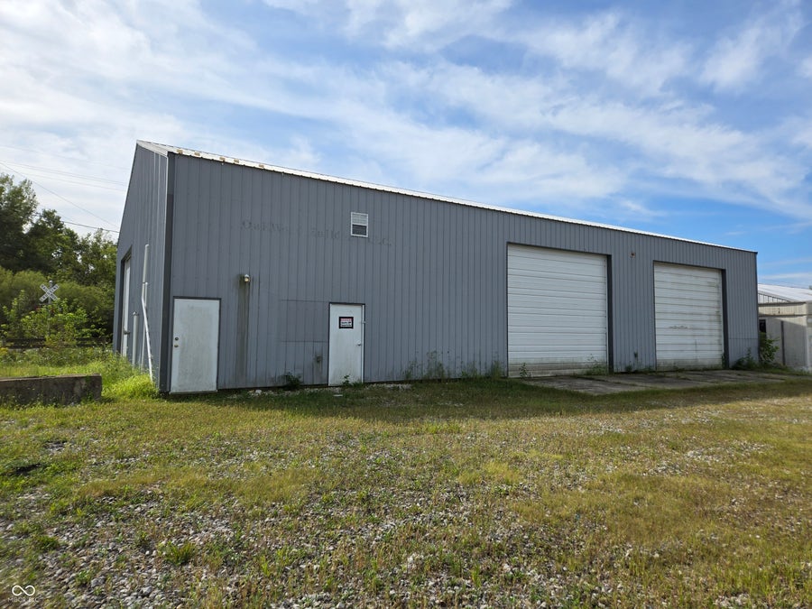 Property photo for 3401 S State Road 67, Paragon, IN