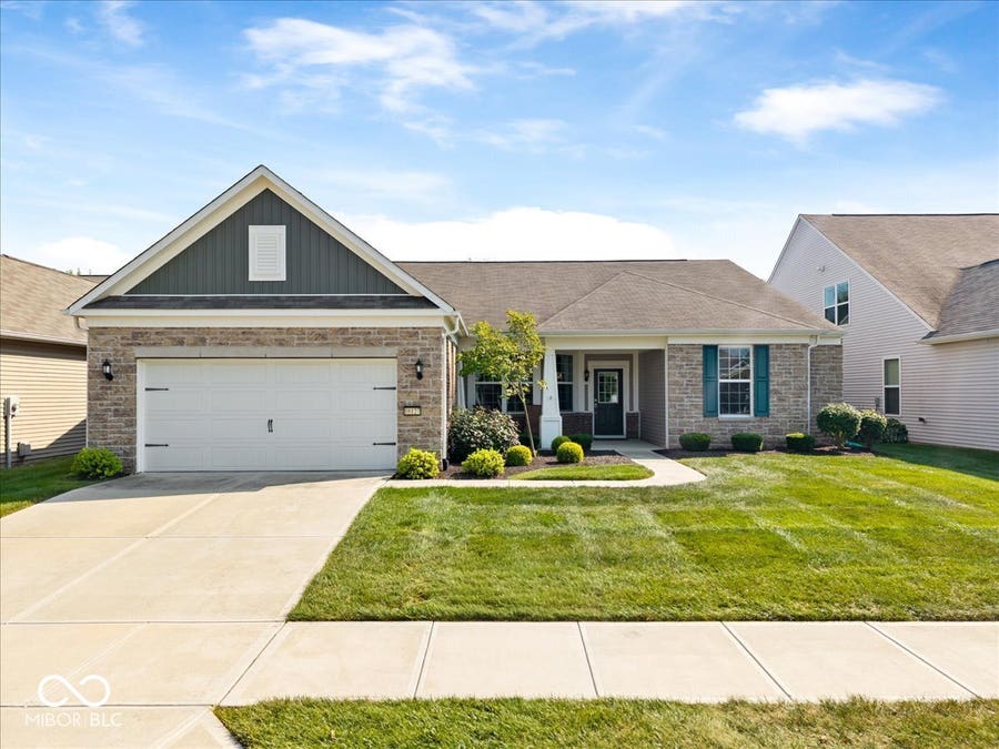 Property photo for 16127 Loire Valley Drive, Fishers, IN