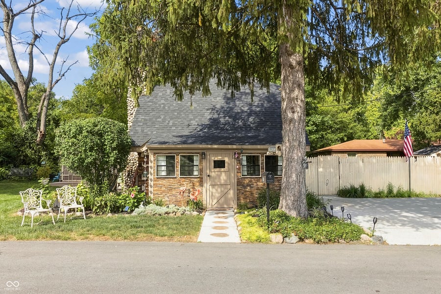 Property photo for 6518 Paradise Court, Indianapolis, IN