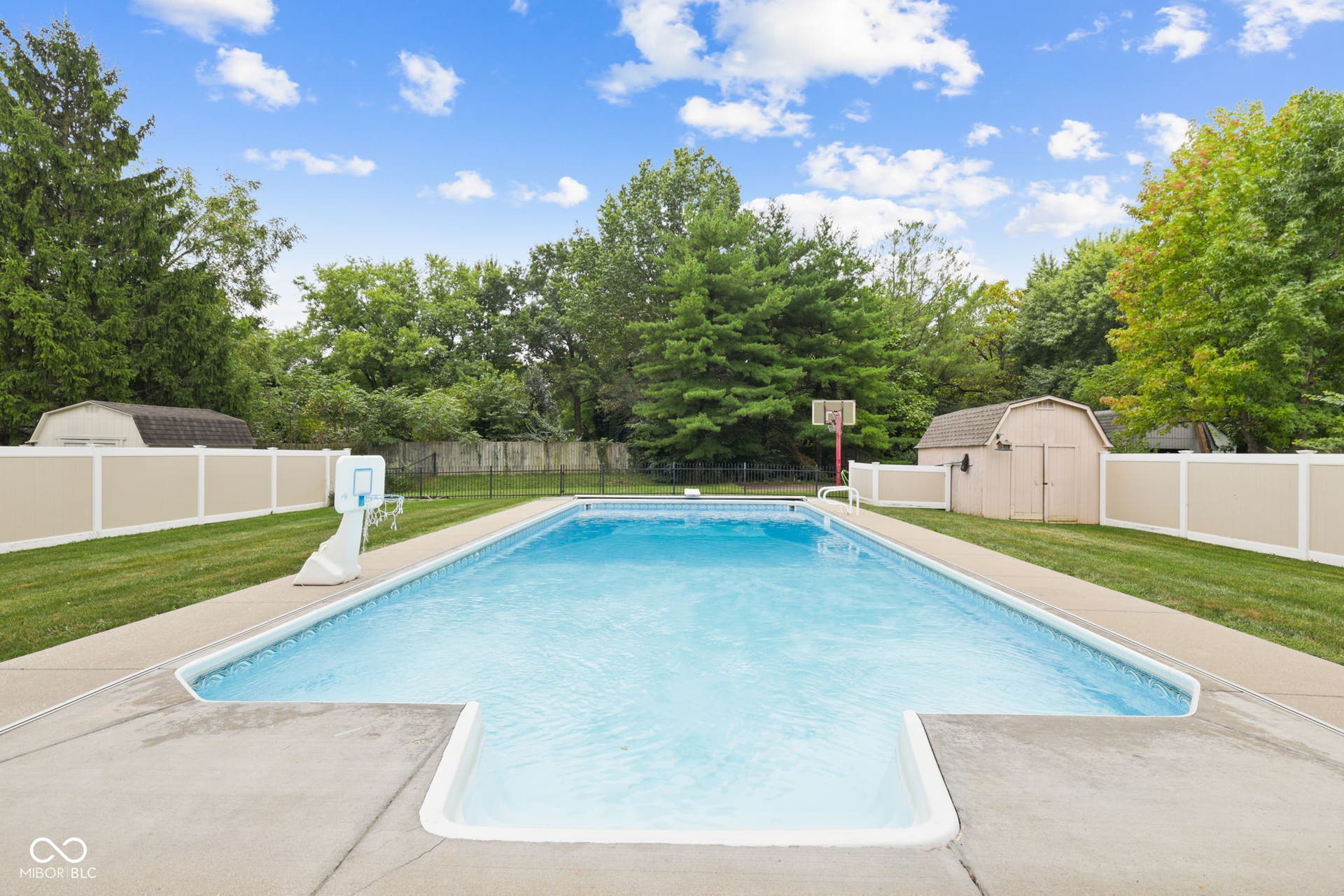 12619 Doe Lane, Indianapolis, IN 46236