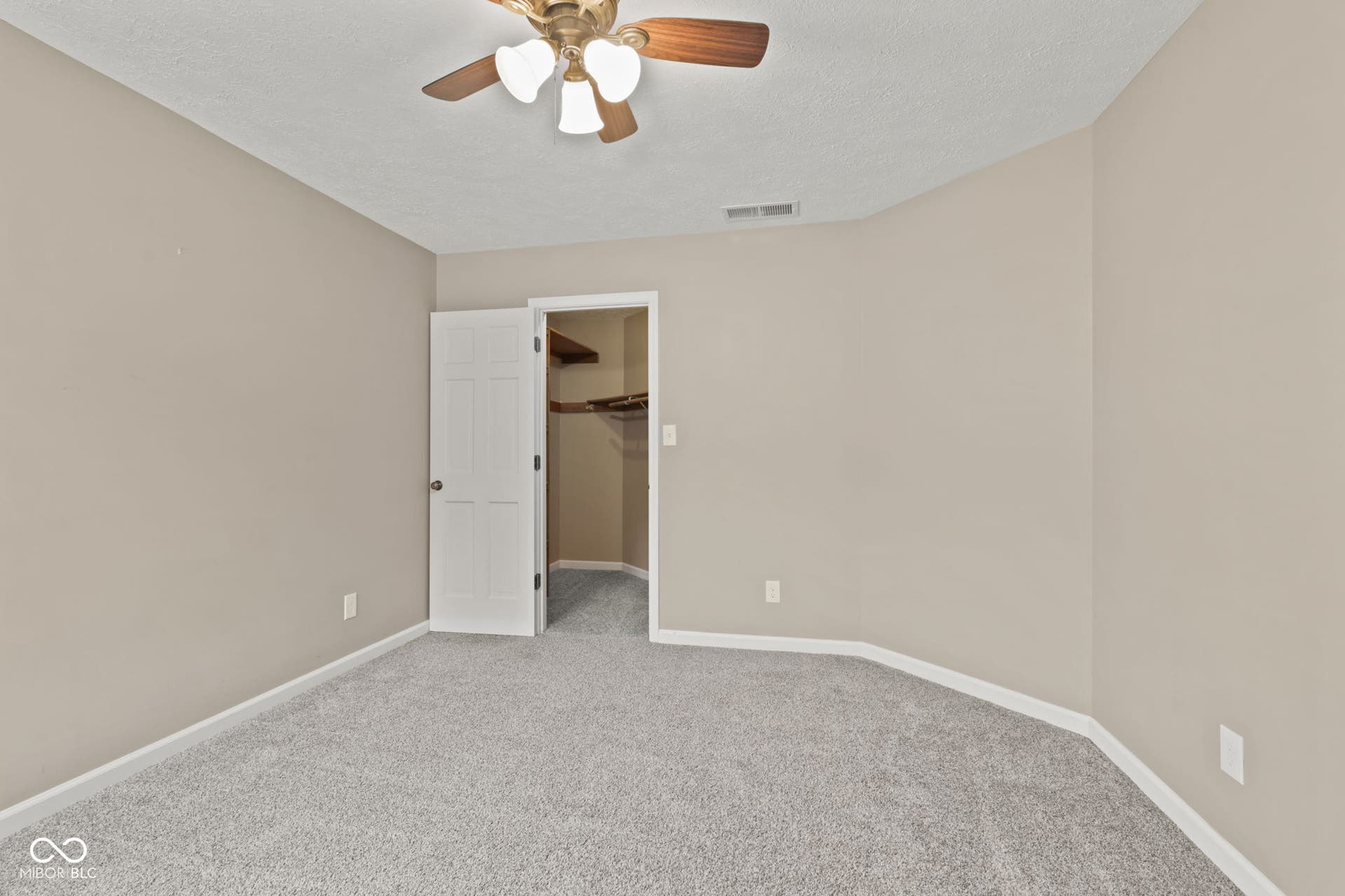 12619 Doe Lane, Indianapolis, IN 46236