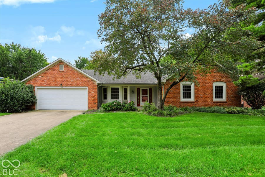 Property photo for 209 Yorkshire Circle, Noblesville, IN