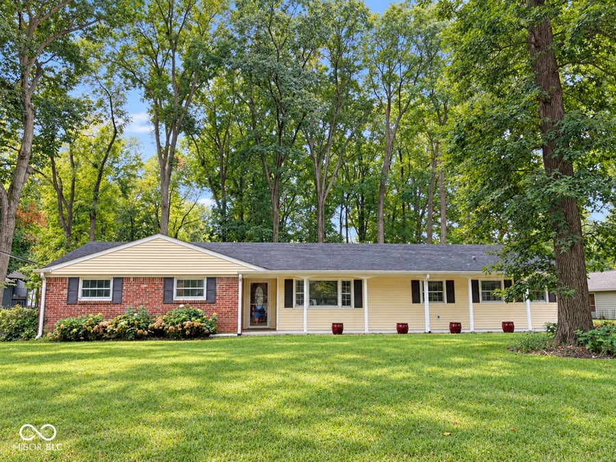 Property photo for 1537 W 74th Place, Indianapolis, IN
