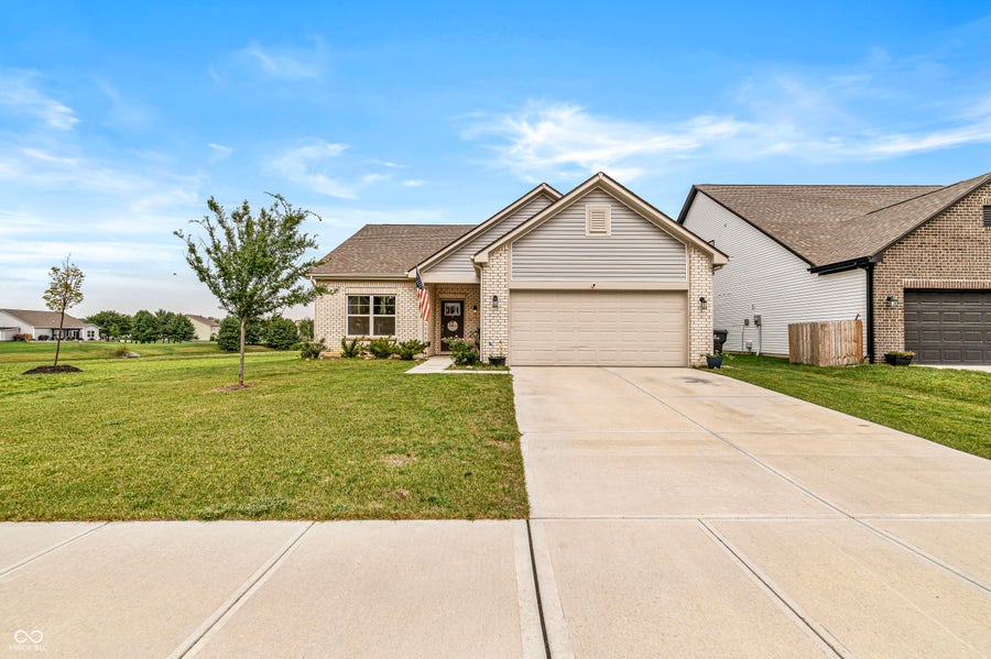 Property photo for 143 Winding Brook Way, Pendleton, IN