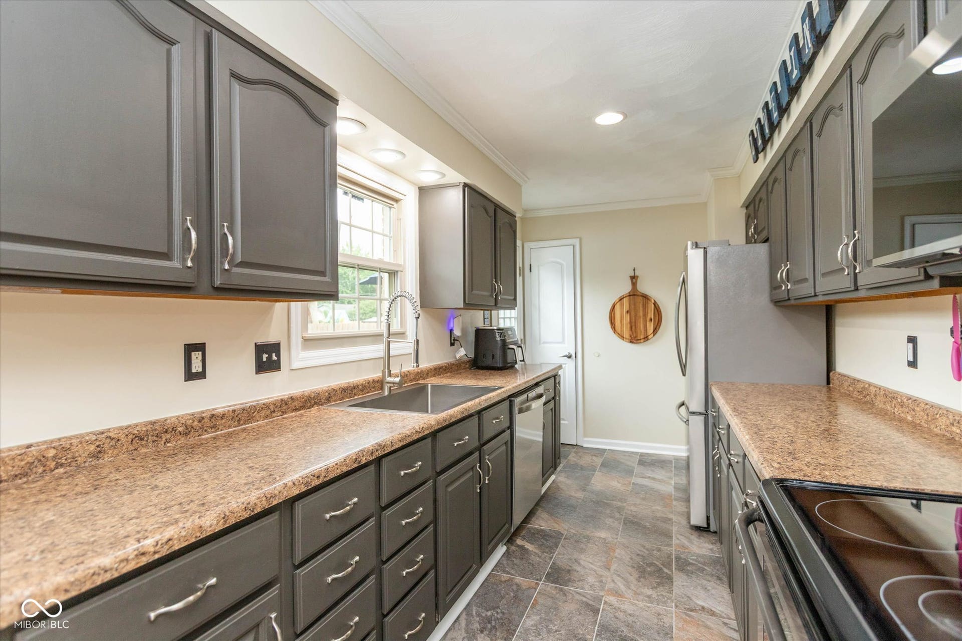 6330 McFarland Road, Indianapolis, IN 46227