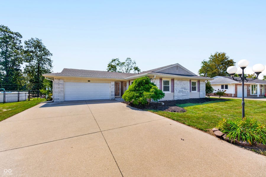 Property photo for 2846 Hillside Drive, Bedford, IN