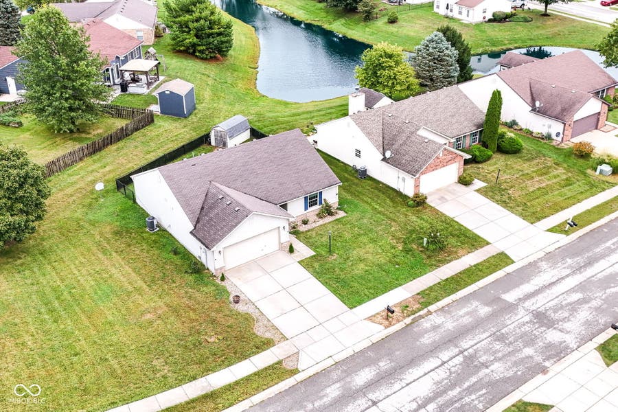 Property photo for 133 Brixton Woods West Drive, Pittsboro, IN