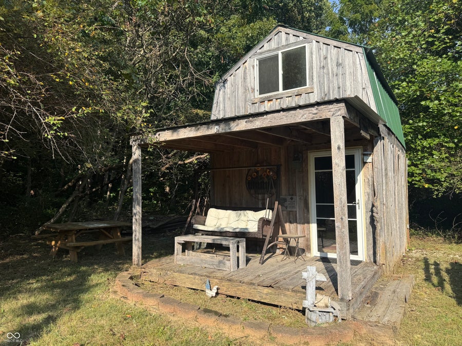 Property photo for 182 Deerfield Trail, Spencer, IN