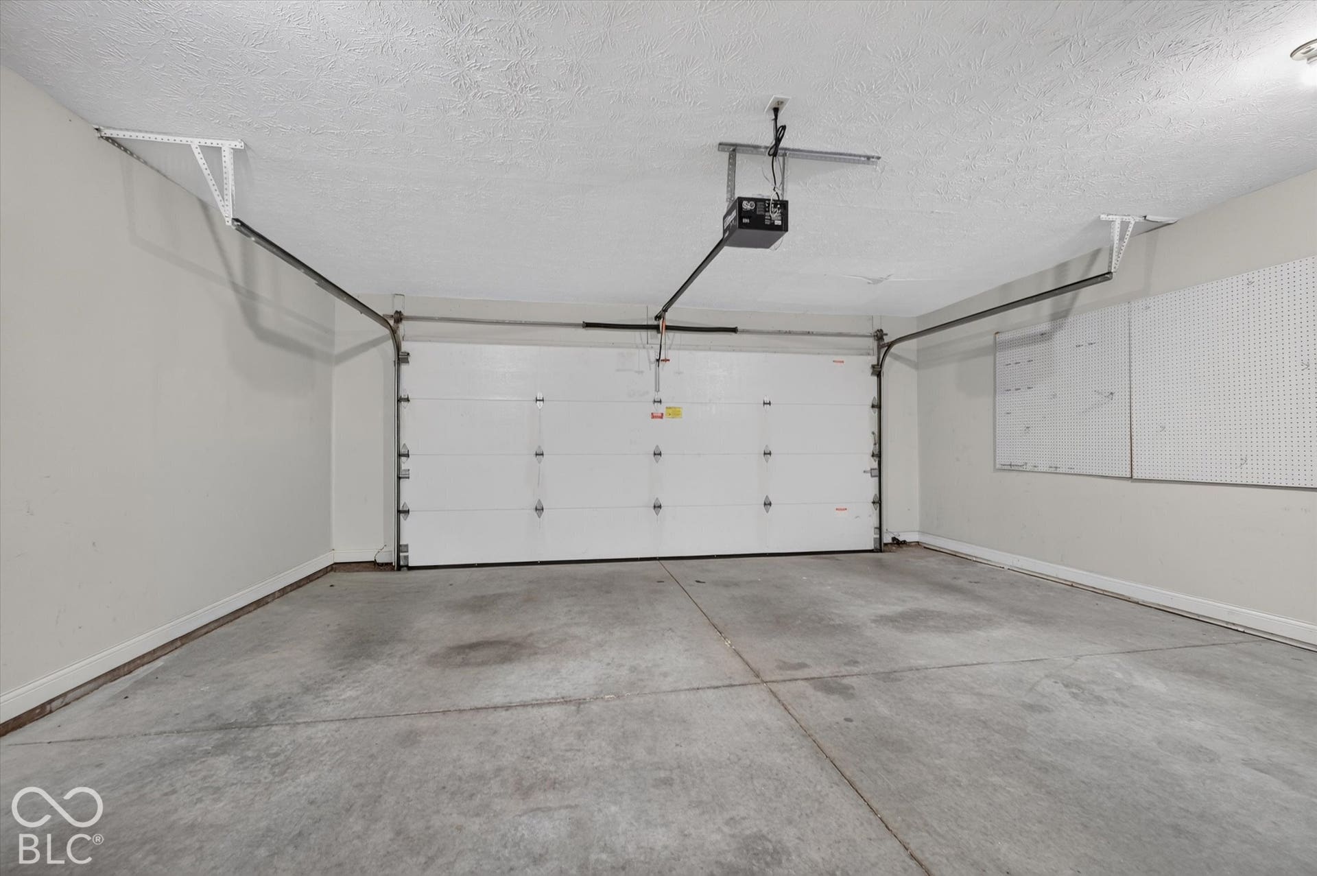 13871 Rue Charlot Lane, McCordsville, IN 46055