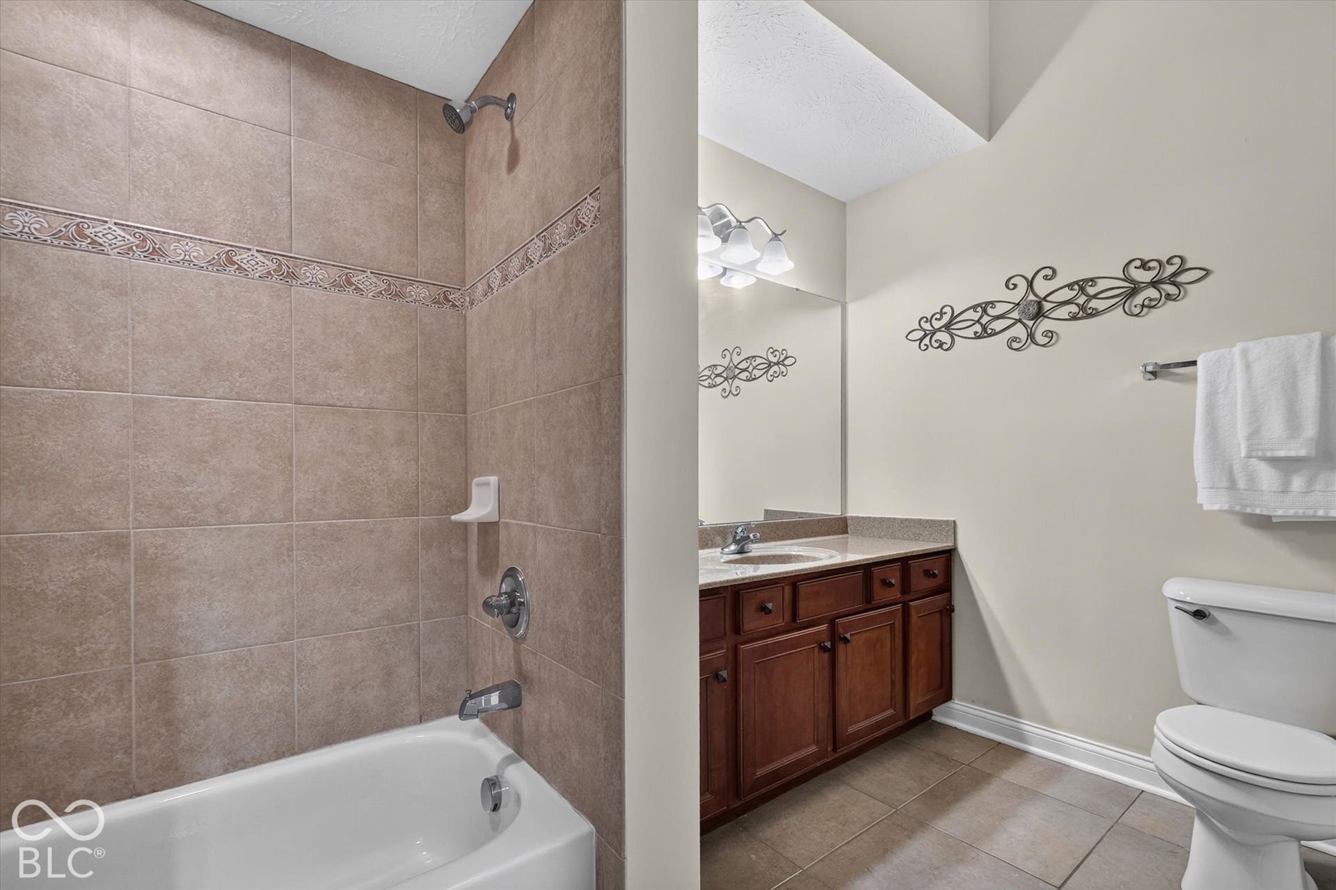 13871 Rue Charlot Lane, McCordsville, IN 46055