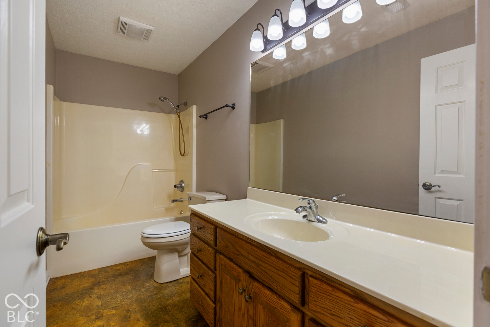 3510 Teal Way, Jeffersonville, IN 47130