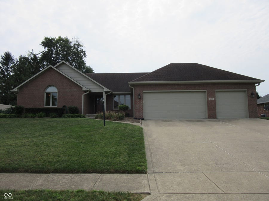 Property photo for 3717 The Courts, Greenwood, IN