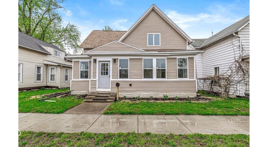 Property photo for 221 W Plymouth, Bremen, IN