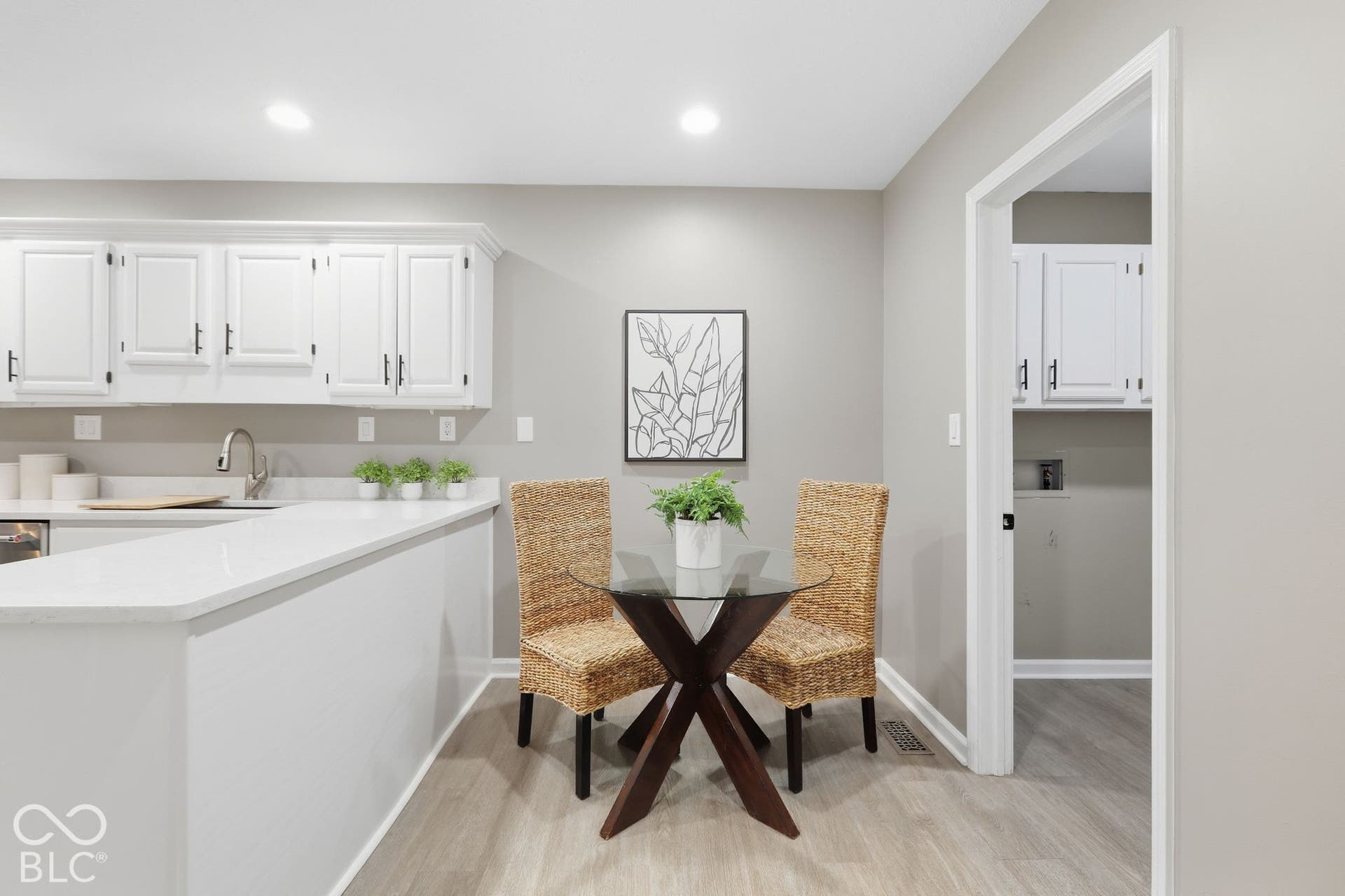 8103 Clearwater Parkway, Indianapolis, IN 46240