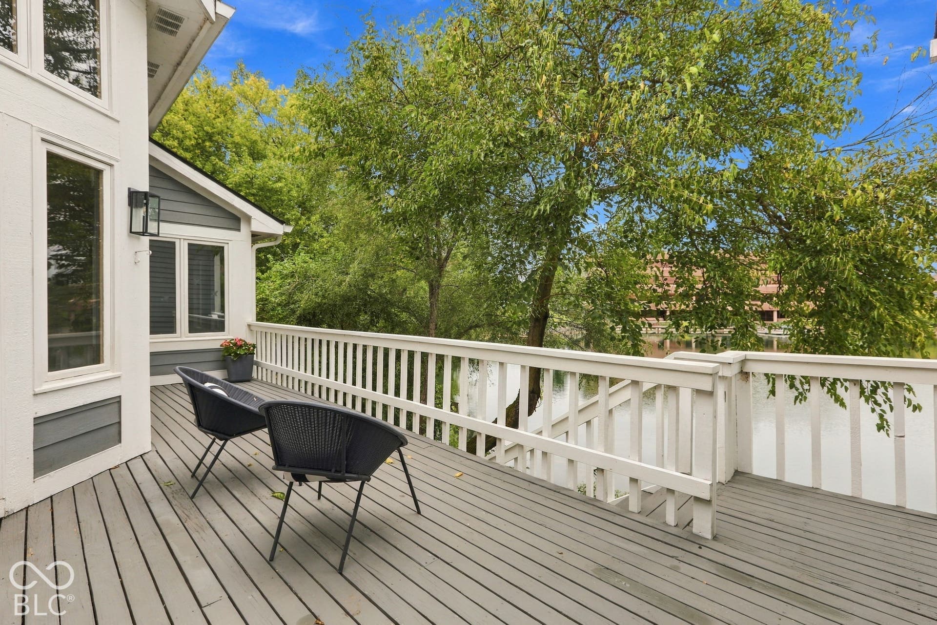 8103 Clearwater Parkway, Indianapolis, IN 46240