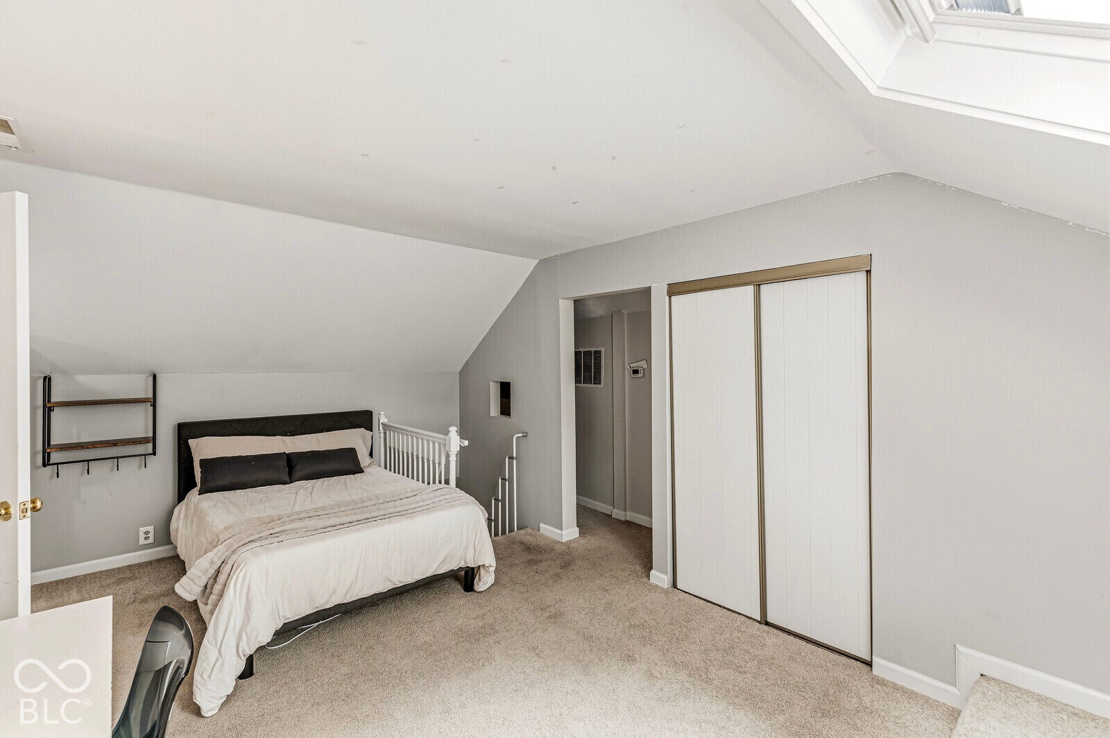 7622 Silverpine Court, Indianapolis, IN 46250 4th bedroom suite. The perfect hideaway with a full bath, walk-in closet and hangout space.