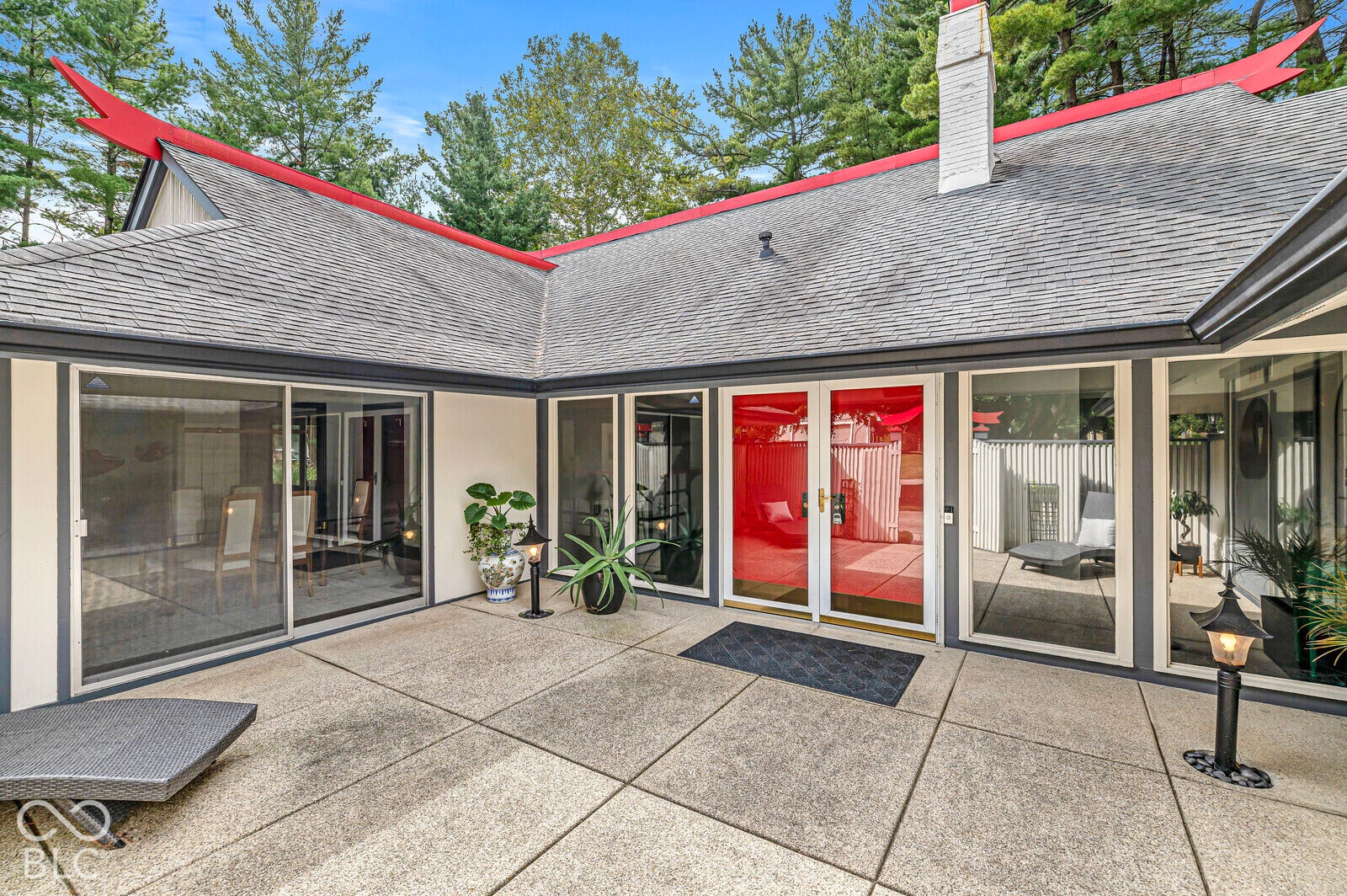 7622 Silverpine Court, Indianapolis, IN 46250 Enclosed entry courtyard sets the tone for this one-of-a-kind residence.