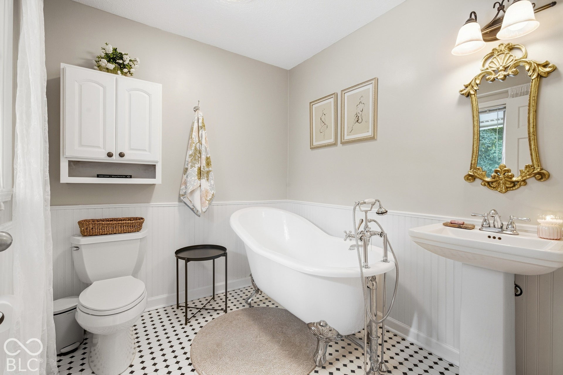 890 Starkey Road, Zionsville, IN 46077