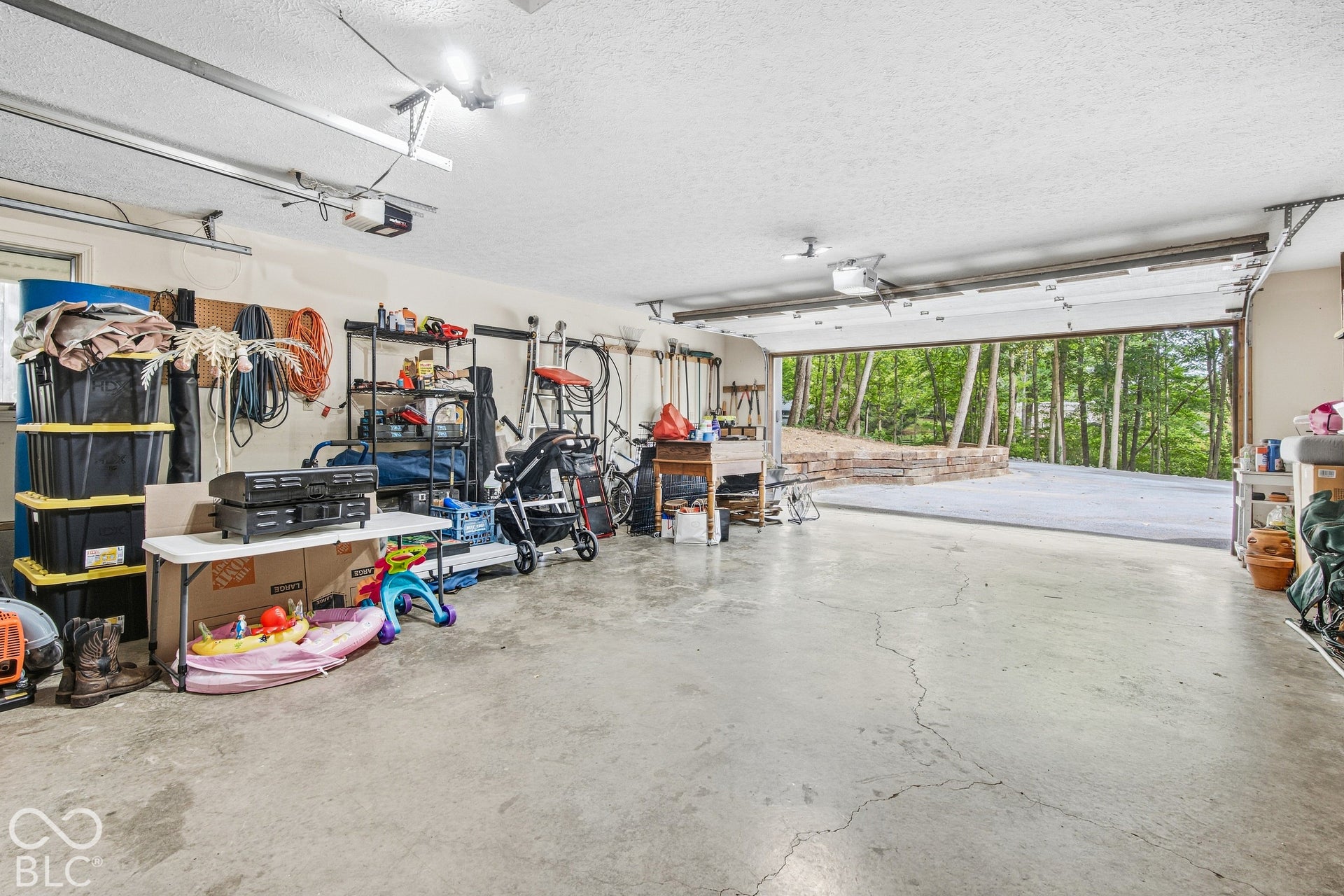 890 Starkey Road, Zionsville, IN 46077
