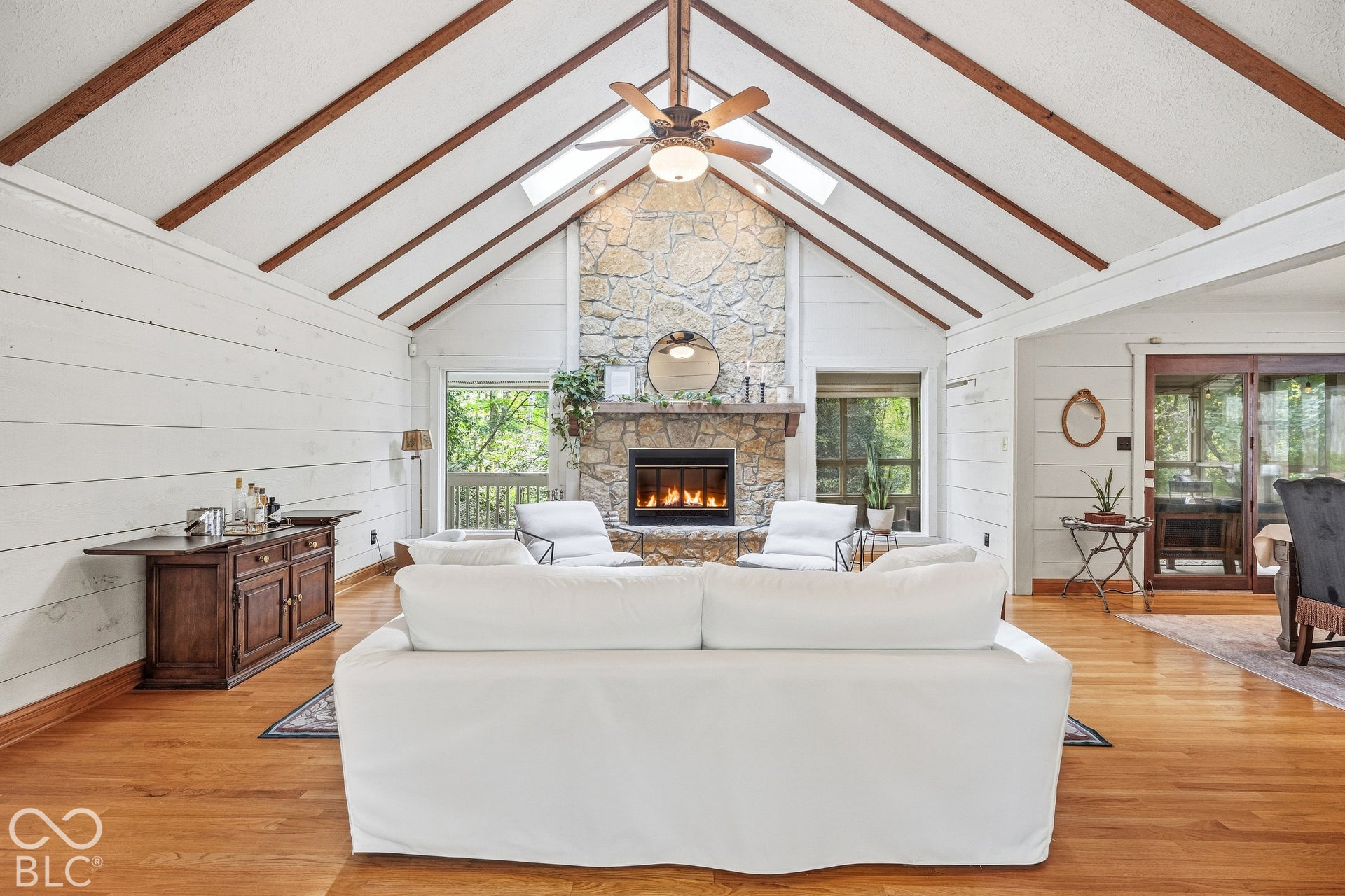 890 Starkey Road, Zionsville, IN 46077