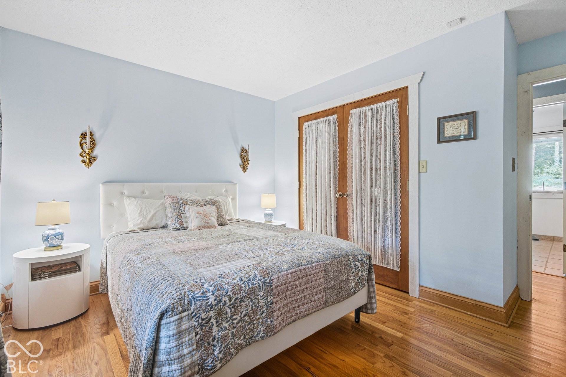 890 Starkey Road, Zionsville, IN 46077
