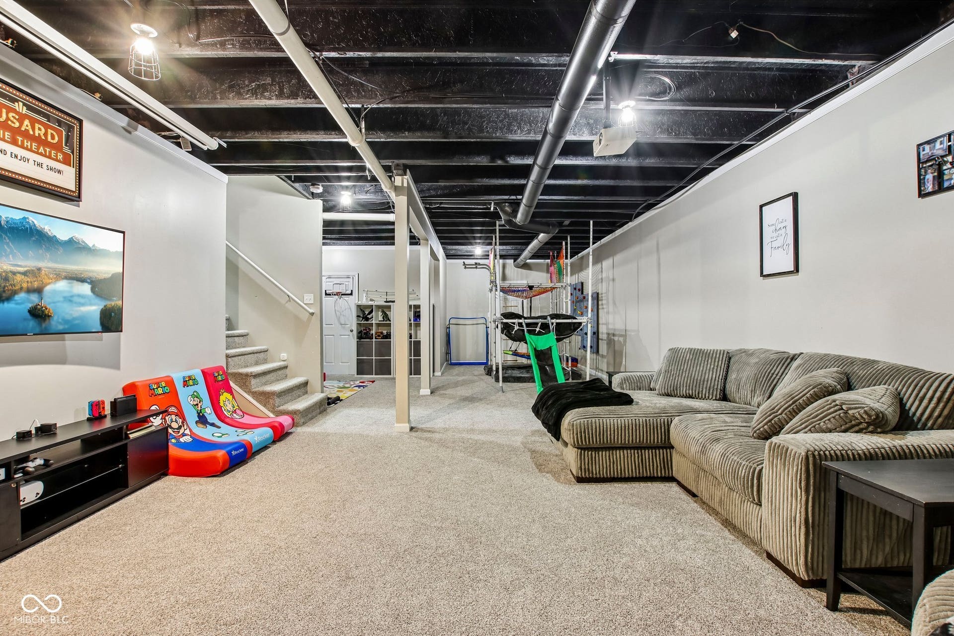 3079 Harvest Grove Lane, Bargersville, IN 46106 3079 Harvest Grove Lane, Bargersville, IN 46106