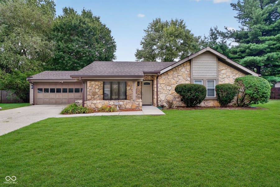 Property photo for 1627 Countryside Lane, Indianapolis, IN