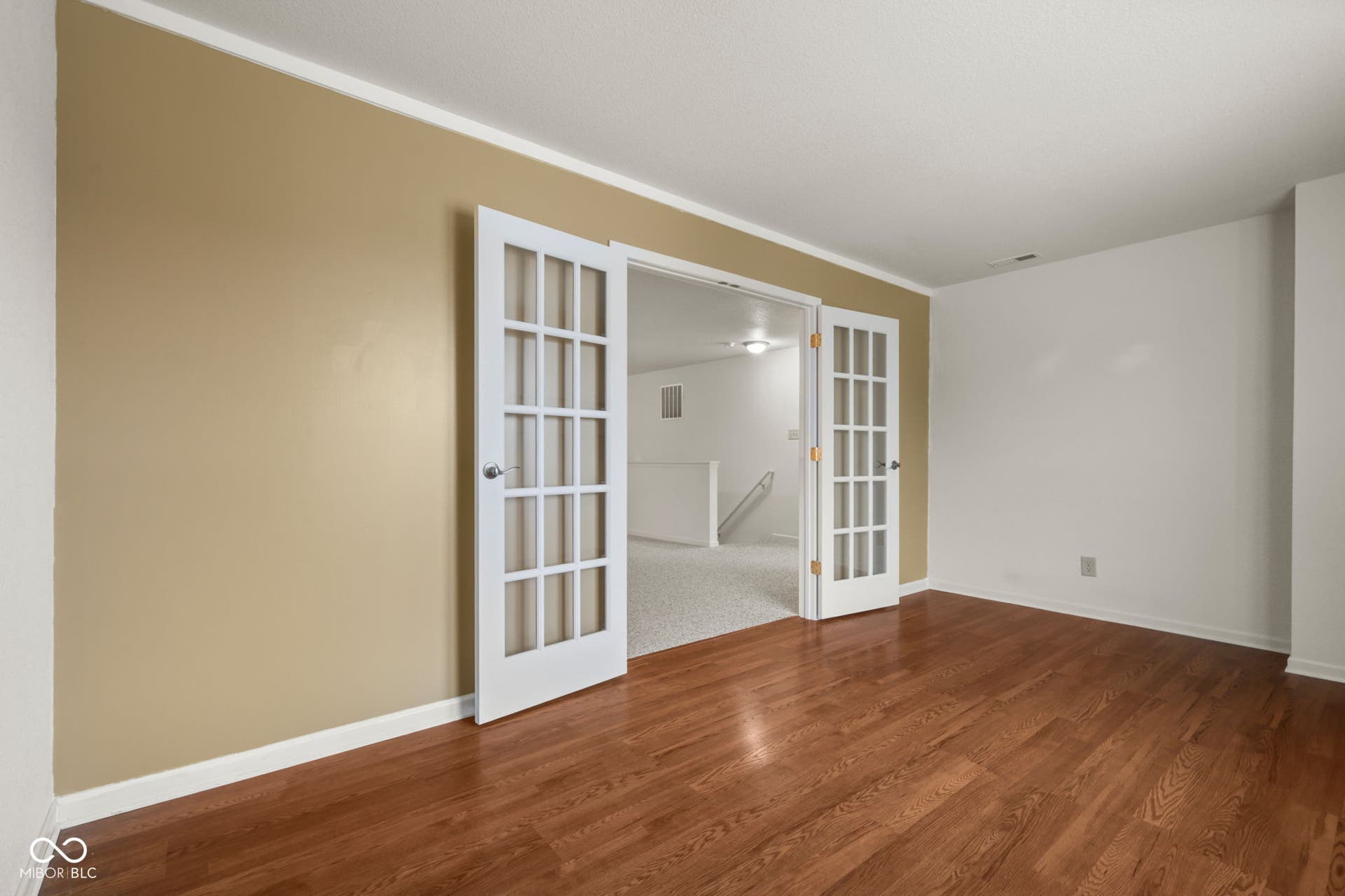 View into the bonus room