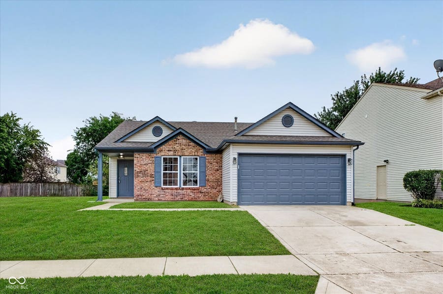 Property photo for 2203 Summerfield Drive, Plainfield, IN