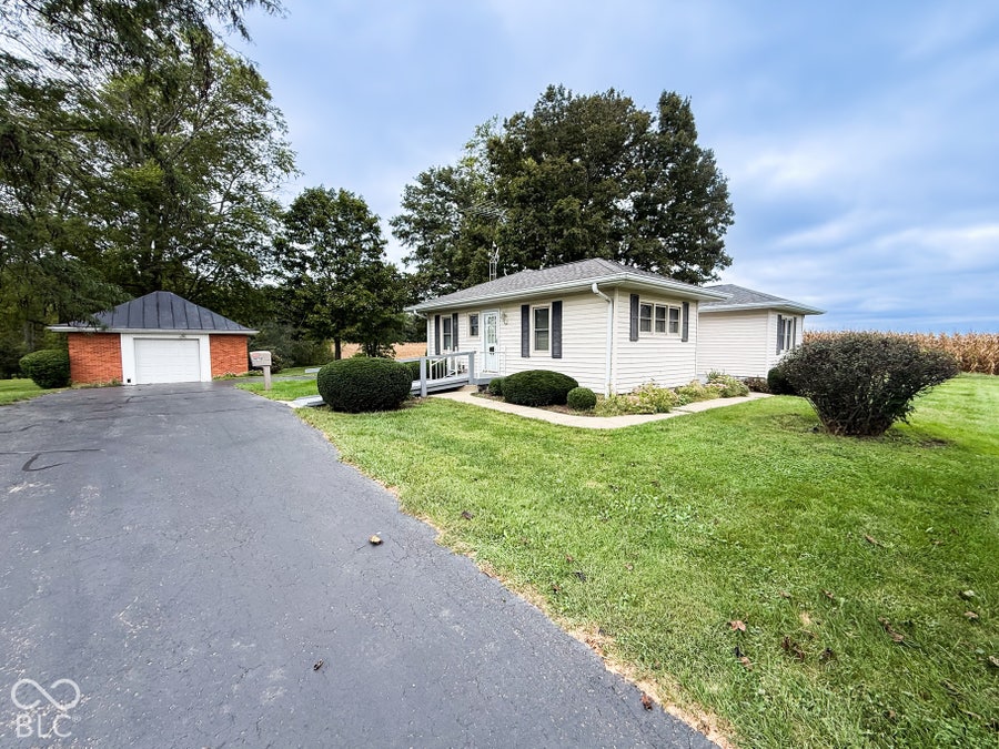 Property photo for 14718 N State Road 9, Hope, IN