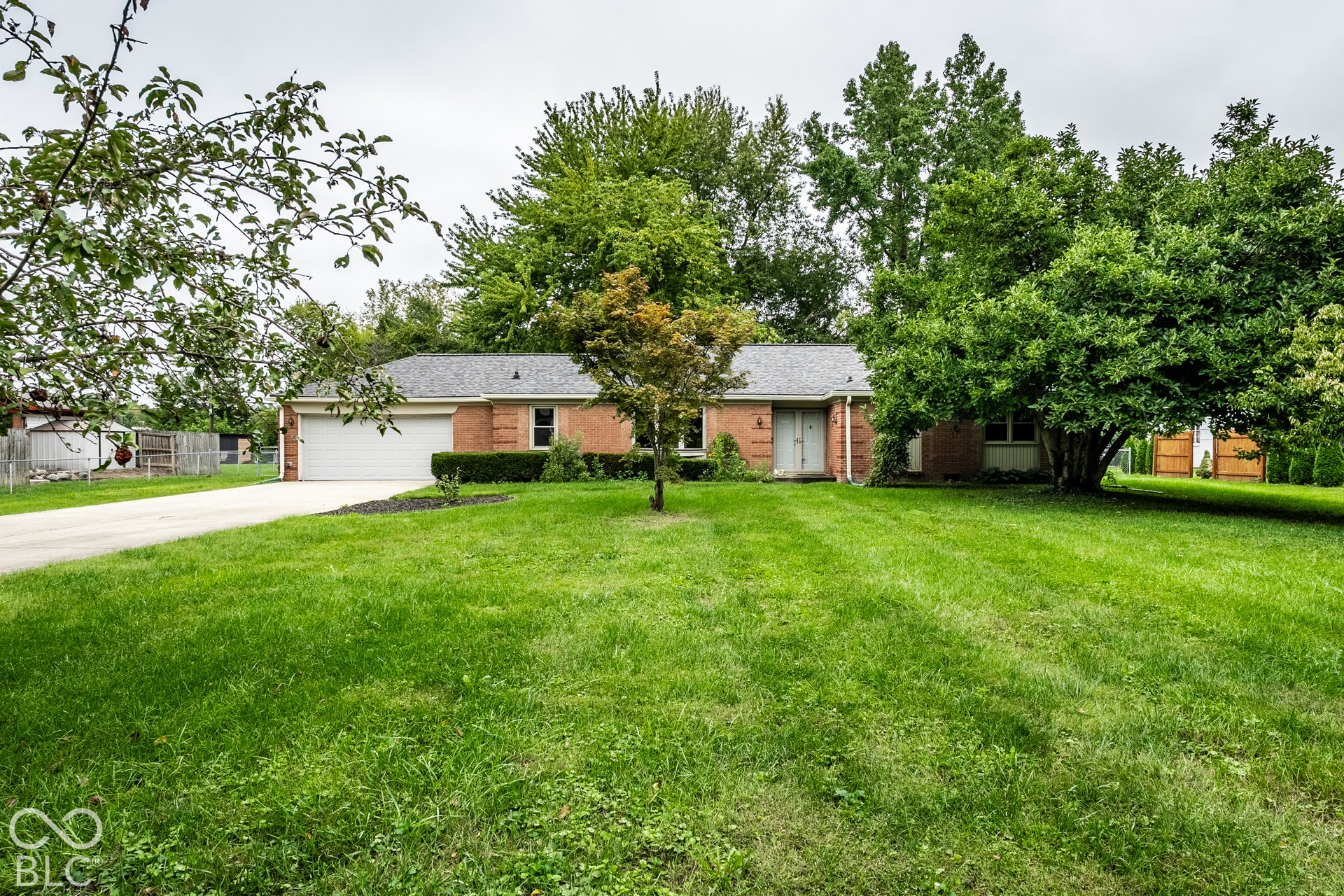 560 Golf Lane, Indianapolis, IN 46260