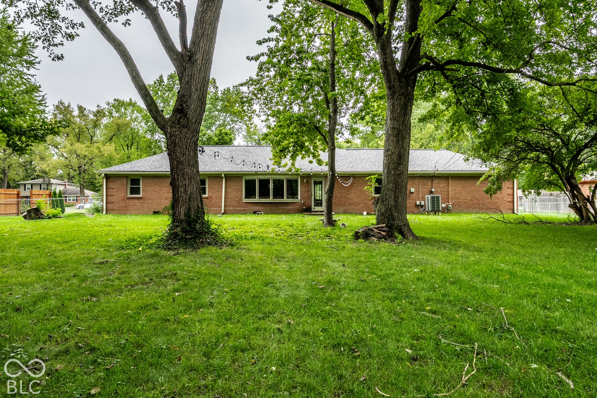 560 Golf Lane, Indianapolis, IN 46260