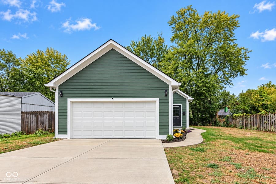 Property photo for 9920 Maurine Drive, Indianapolis, IN