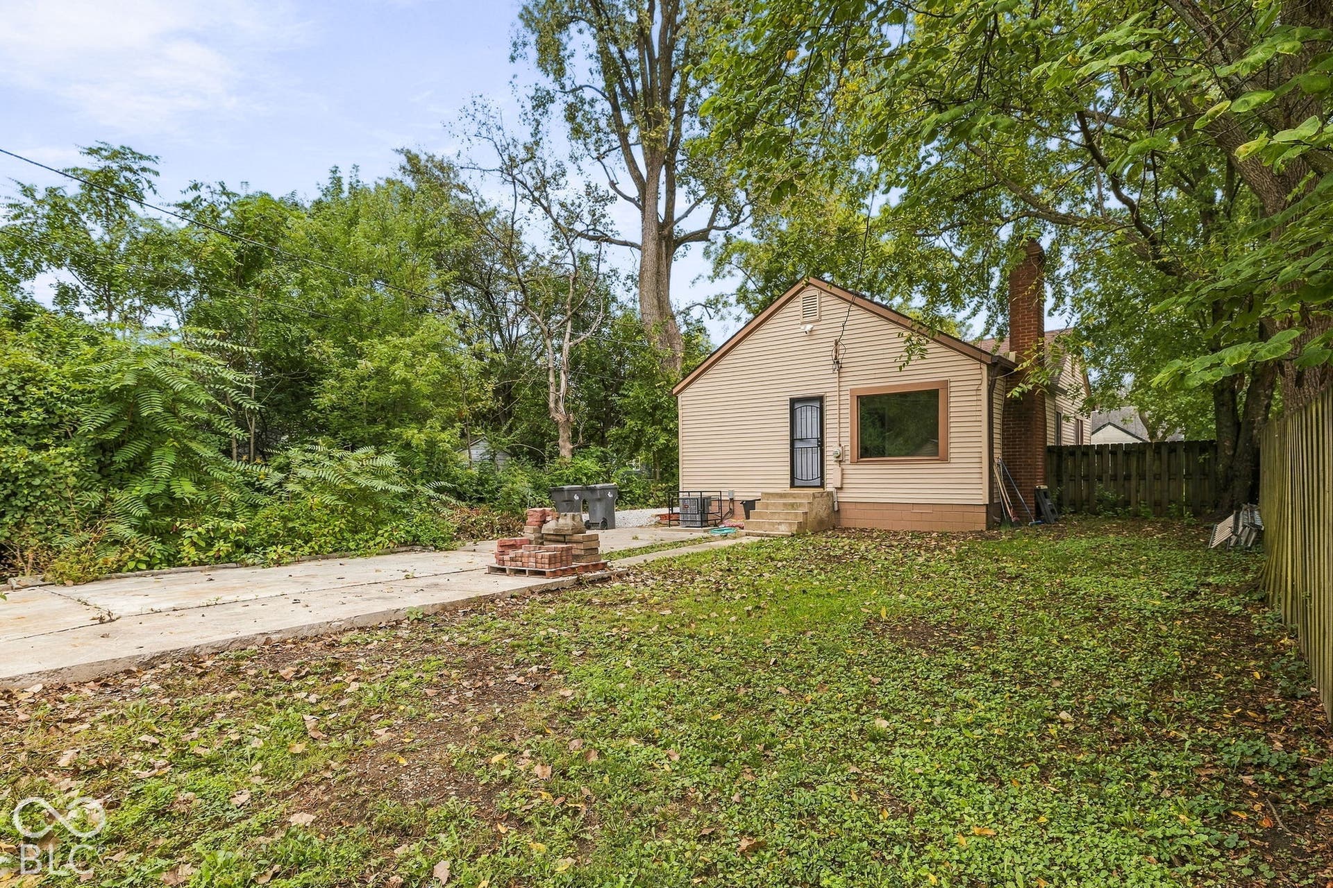 1522 N Drexel Avenue, Indianapolis, IN 46201 1522 N Drexel Avenue, Indianapolis, IN 46201