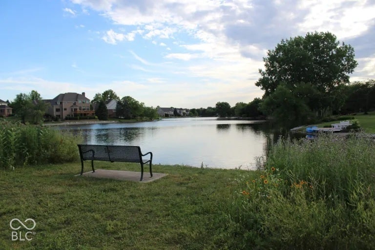 3 beautiful lakes where you can fish, boat and relax.
