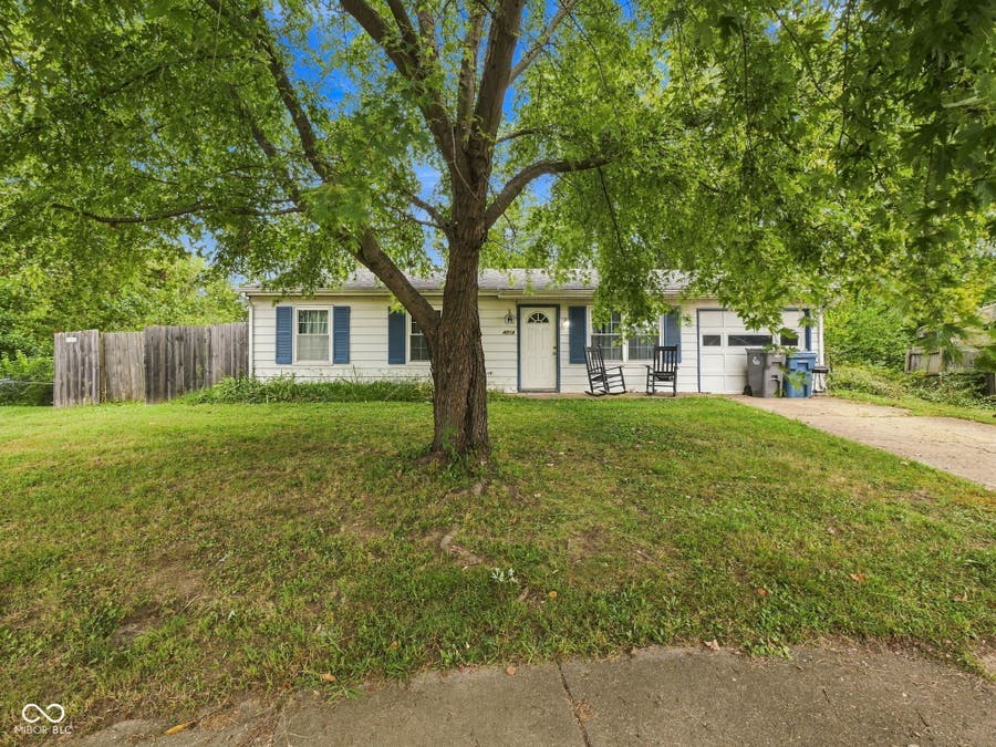 Property photo for 4214 Phoenix Drive, Indianapolis, IN