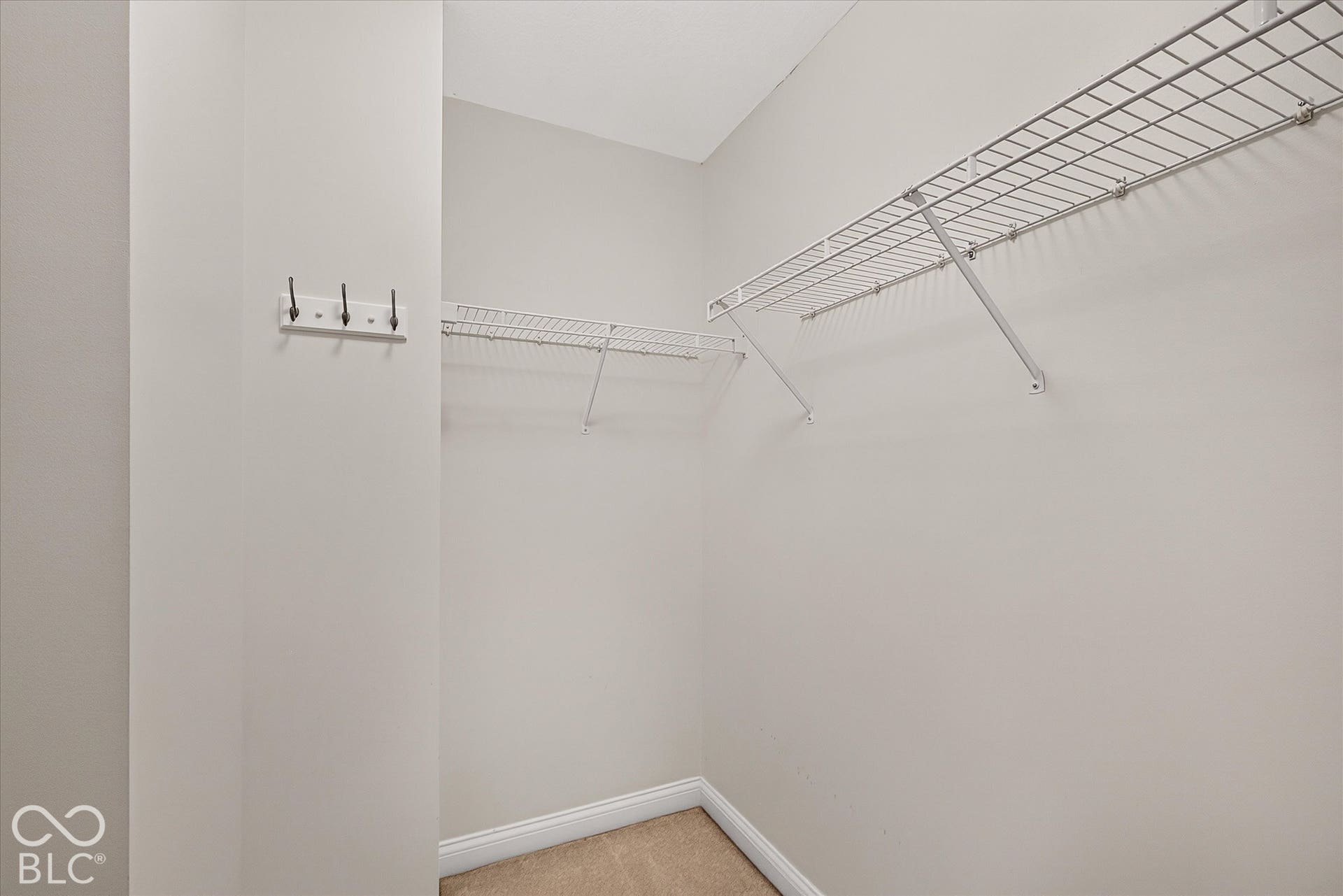 8655 N Meridian Street, Indianapolis, IN 46260
