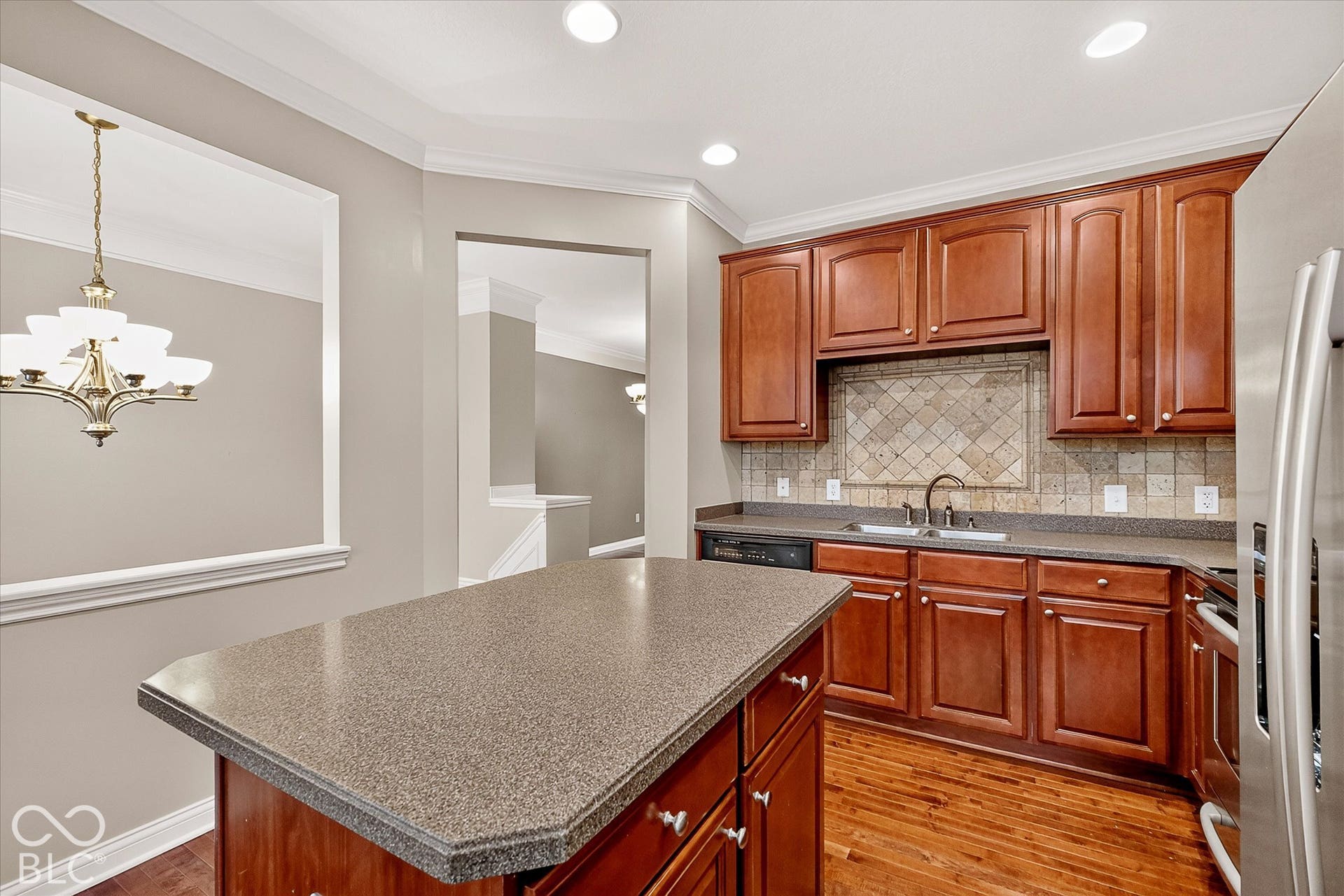 8655 N Meridian Street, Indianapolis, IN 46260
