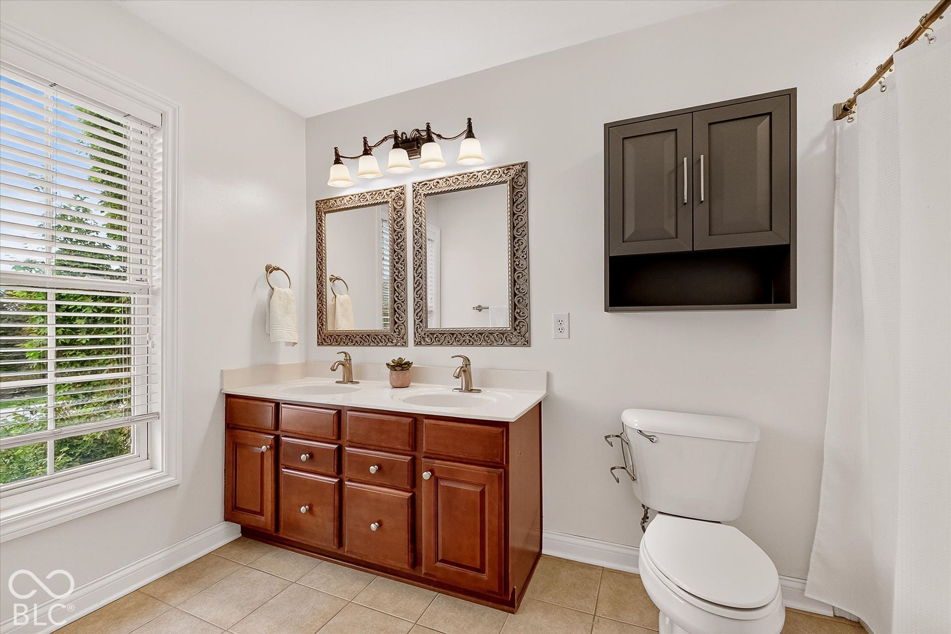 8655 N Meridian Street, Indianapolis, IN 46260
