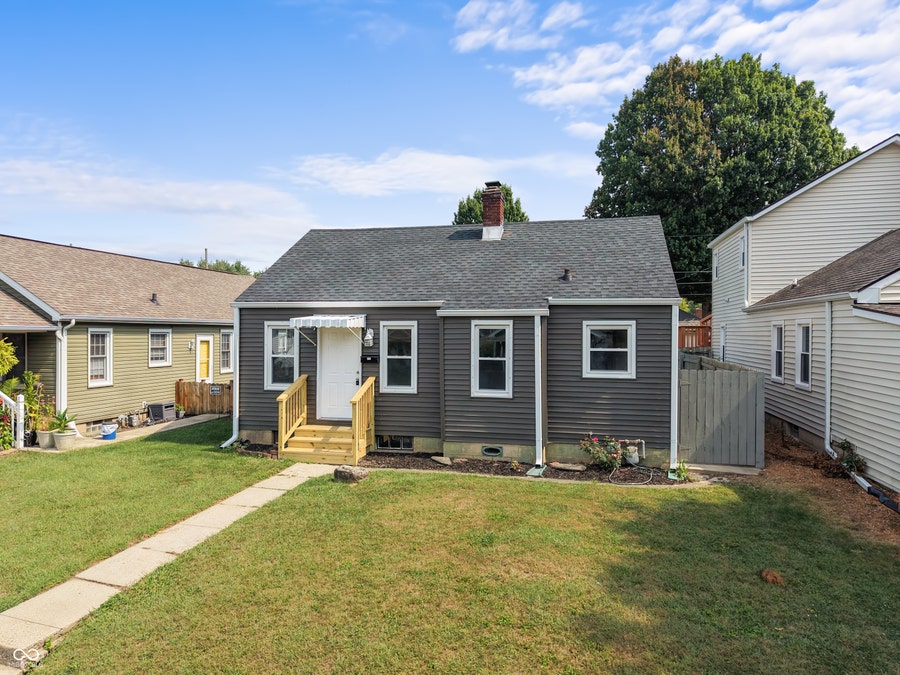 Property photo for 113 S 8th Avenue, Beech Grove, IN