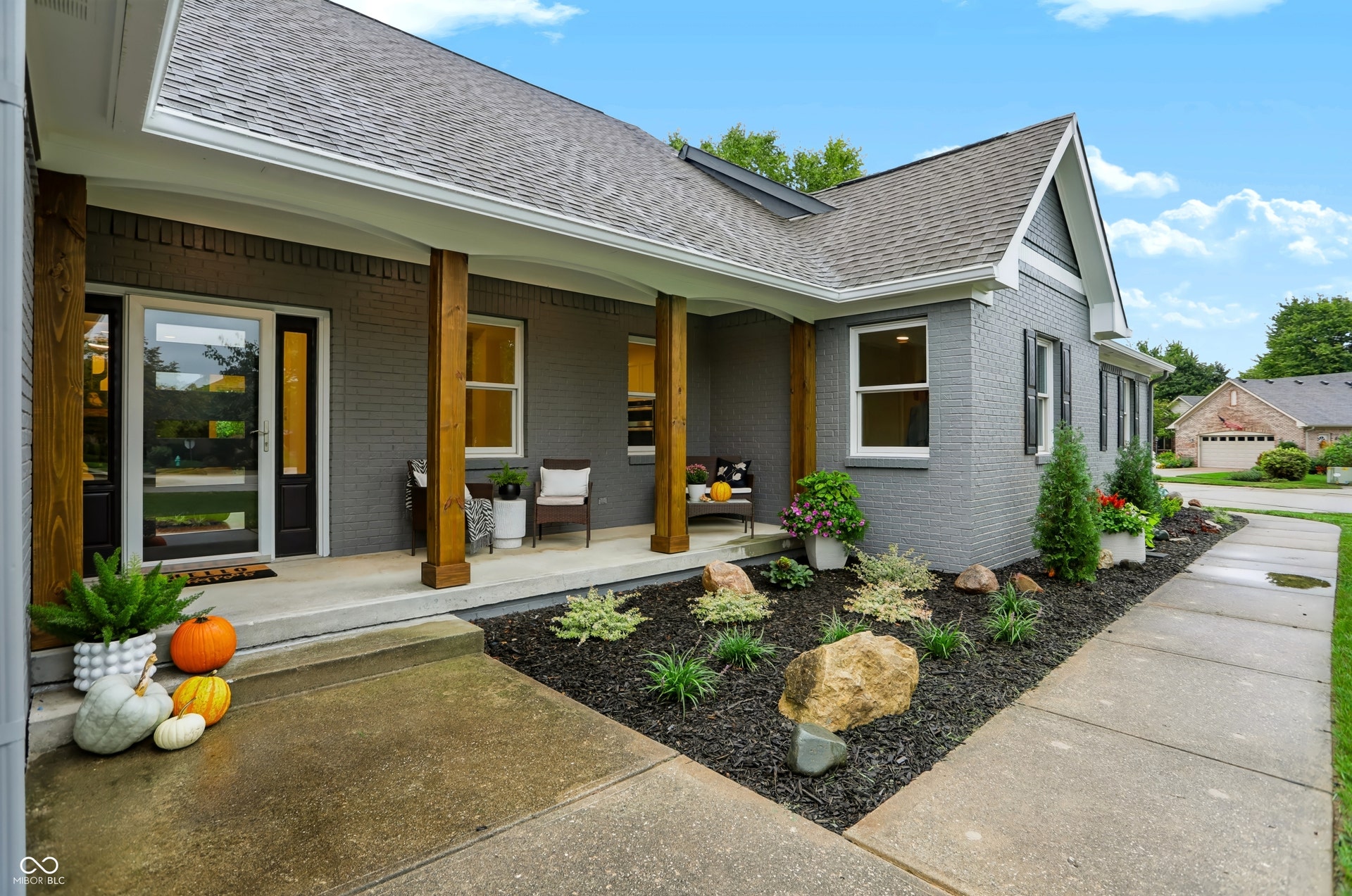 7405 Rooses Drive, Indianapolis, IN 46217 7405 Rooses Drive, Indianapolis, IN 46217