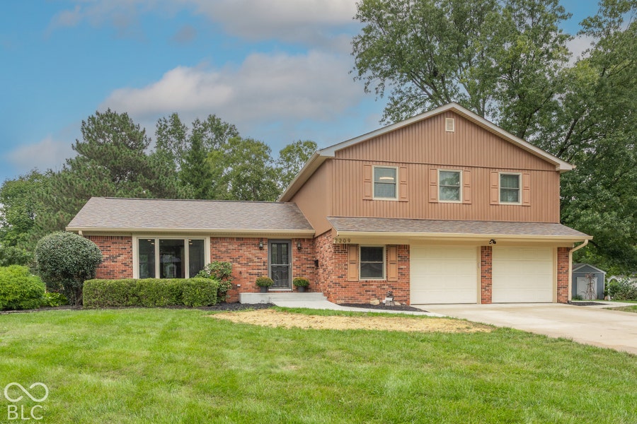 Property photo for 2209 Center Drive, Lebanon, IN