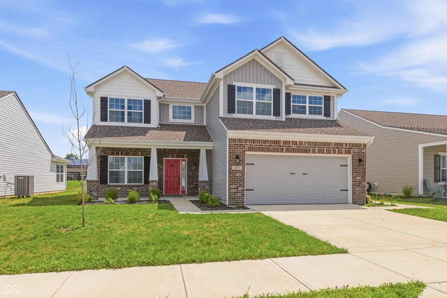 Property photo for 1447 Bigleaf Drive, Sheridan, IN