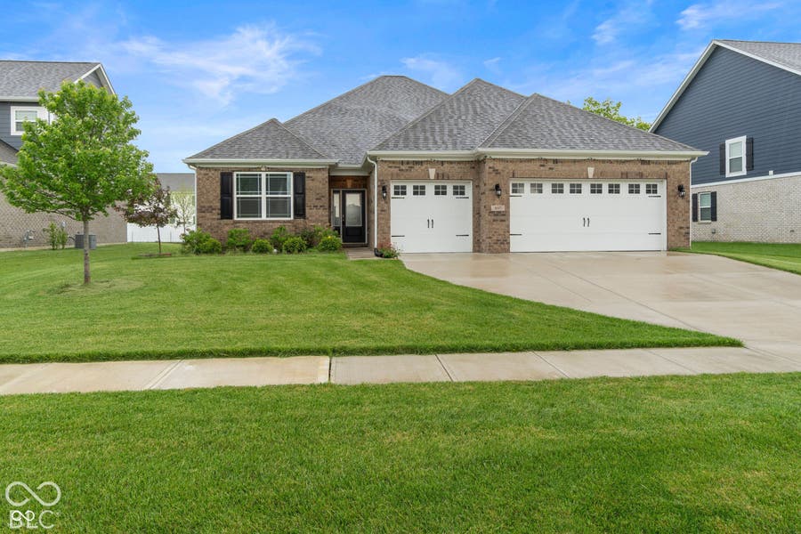 Property photo for 1697 Pelham Drive, Greenwood, IN