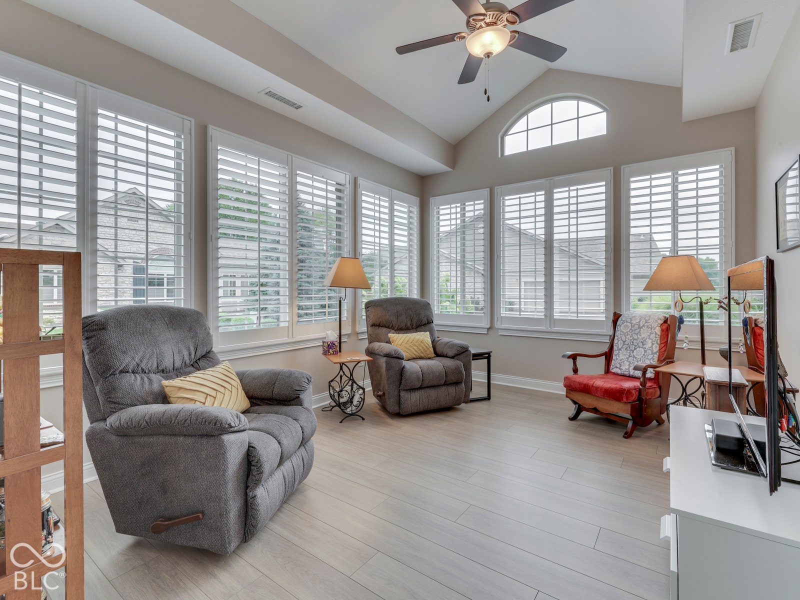 Gotta love this sunroom with 180-degree views!