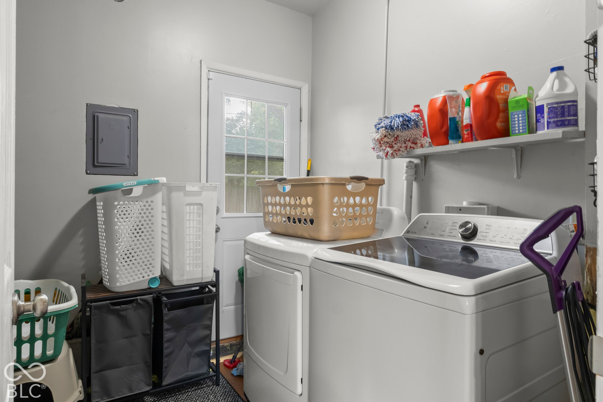 1204 Orchard Lane, Franklin, IN 46131 1204 Orchard Lane, Franklin, IN 46131