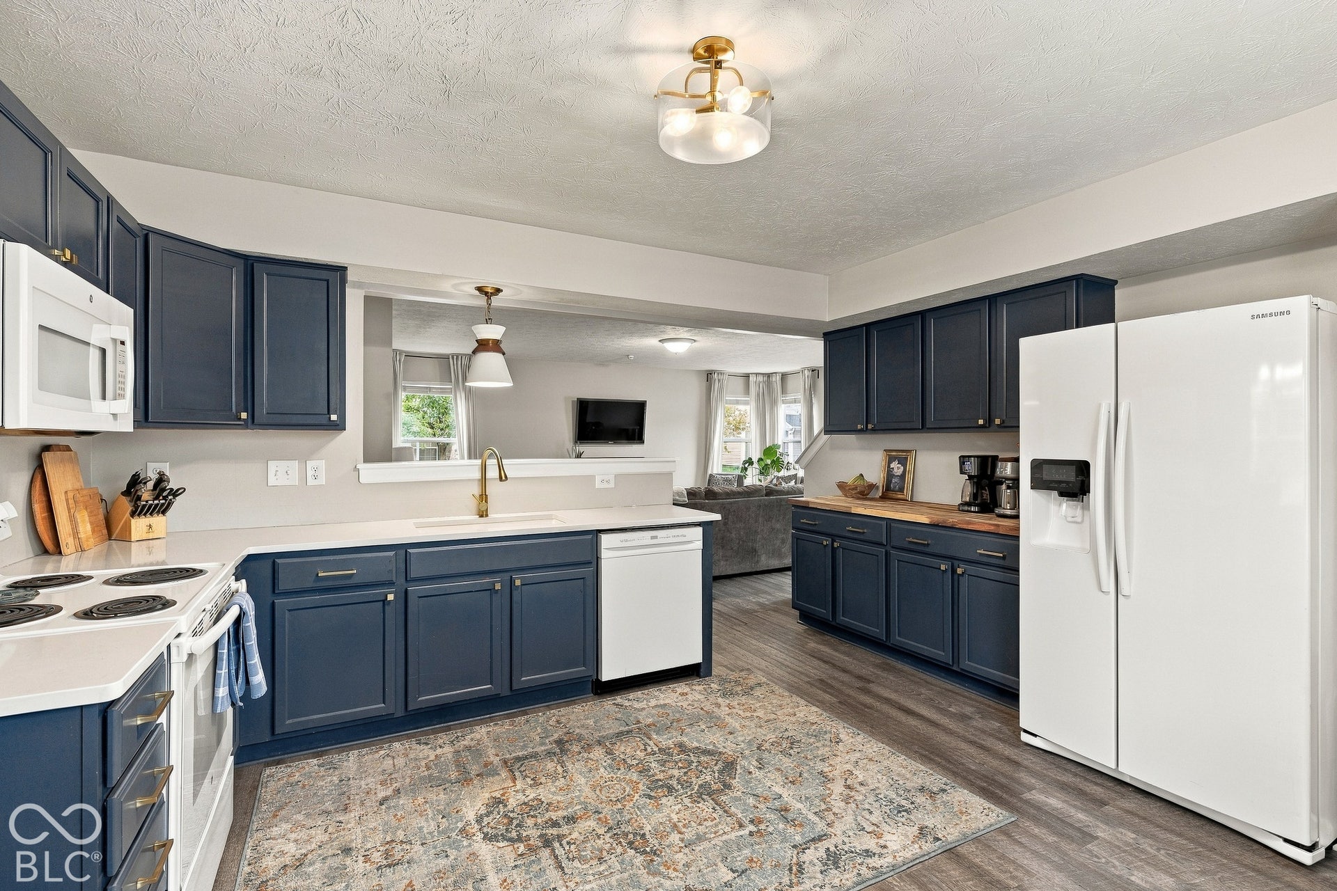 Recently painted cabinets are perfectly on trend